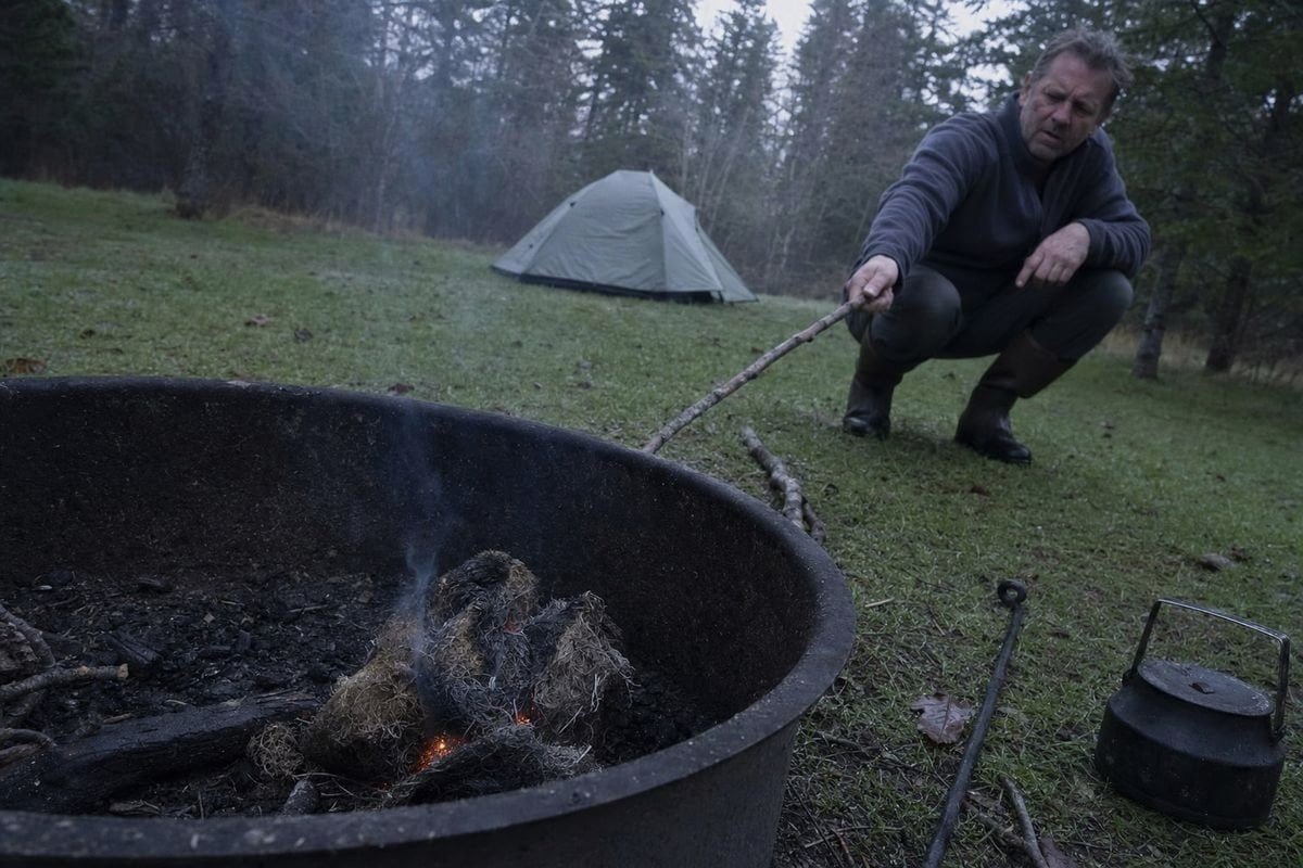Low-Toxicity Burn Ingredients Natural wood fiber fire starters with low toxic fume emissions and clean burn (ID#4)