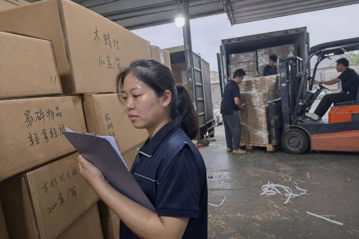 Checking Q3/Q4 shipping records confirms peak-season lead time reliability from suppliers (ID#3)