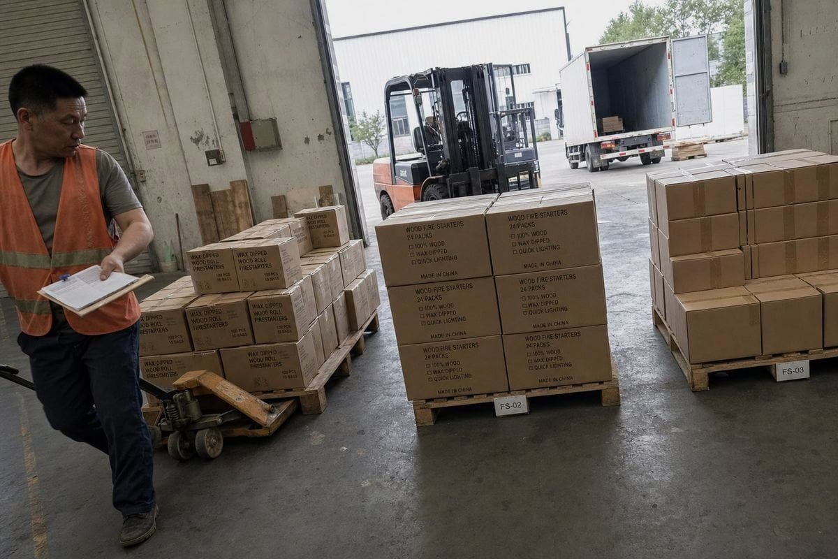 Minimum order quantity requirements for separate packaging and barcodes per variant (ID#5)