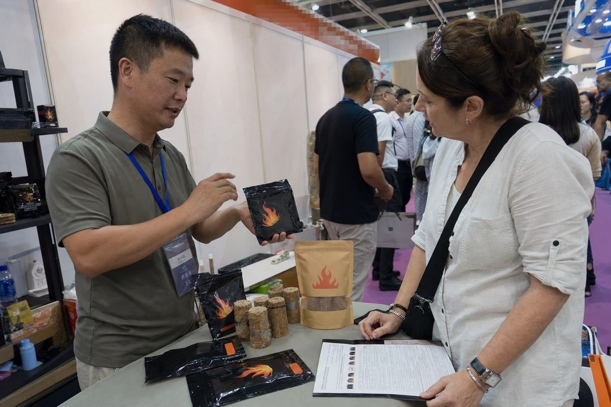 Feiras e Plataformas B2B A Canton Fair e o Alibaba ajudam a descobrir fabricantes verificados de pó Magic Fire na China (ID#3)
