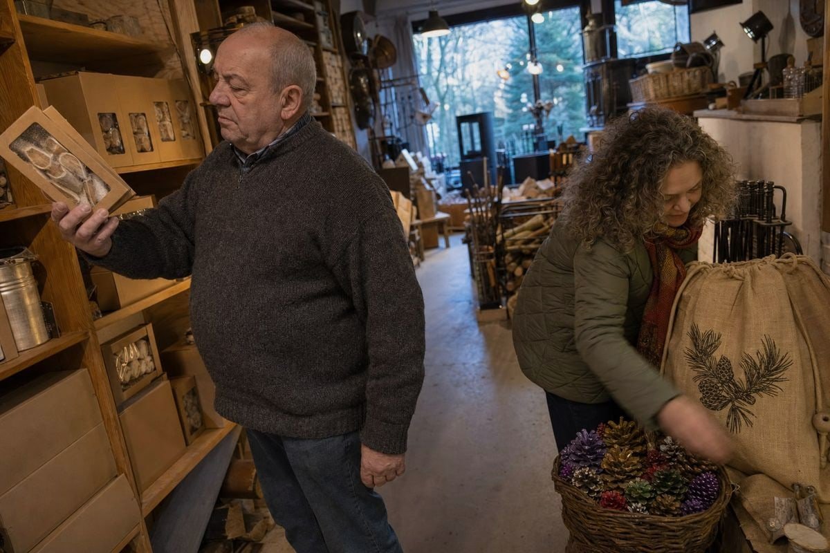 Different Customer Appeal Colored pine cones and fire starter blocks appeal to distinct customer motivations and shopping needs (ID#2)
